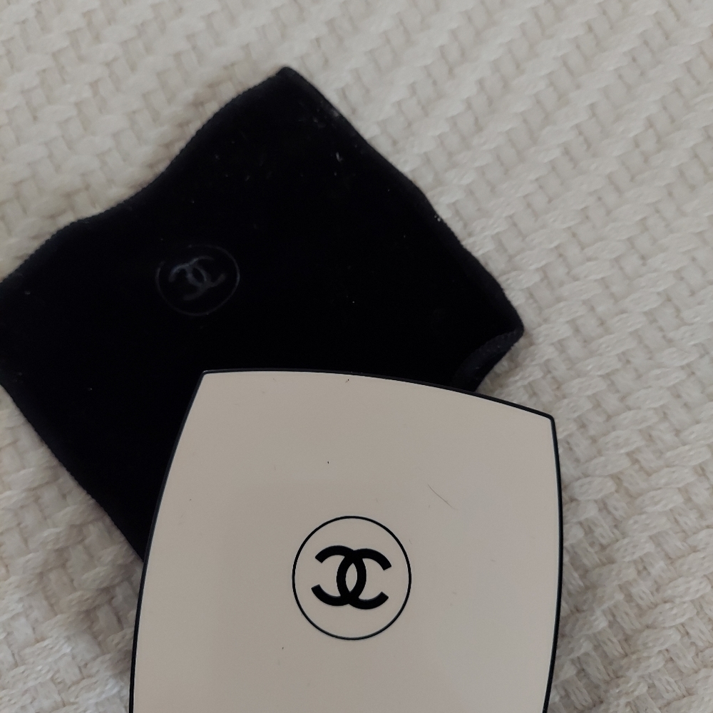 Chanel Les Beiges Powder
